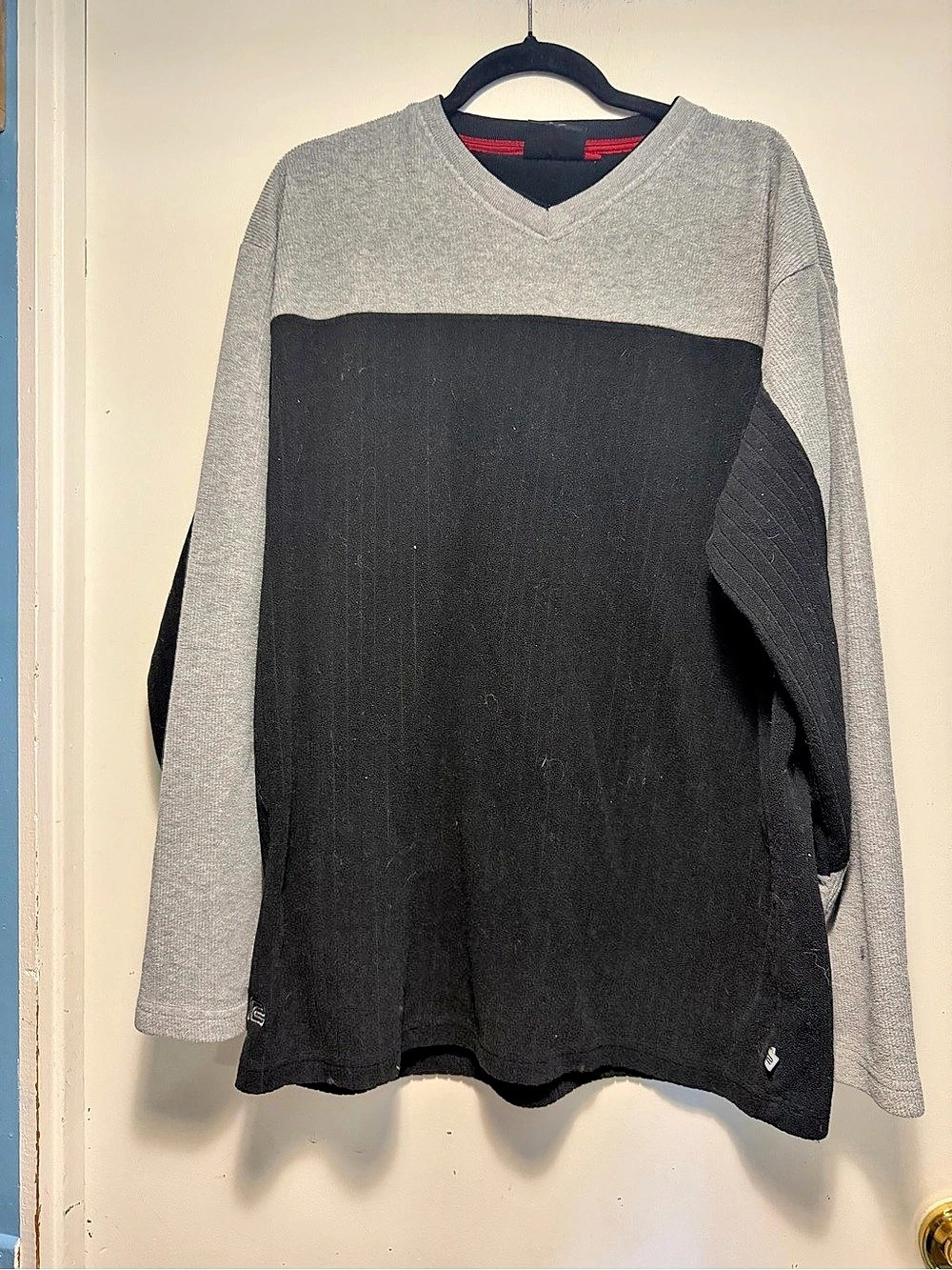 R2 Industrial Gear Y2K 90s Men's Black & Grey V-Neck Sweater Size XL